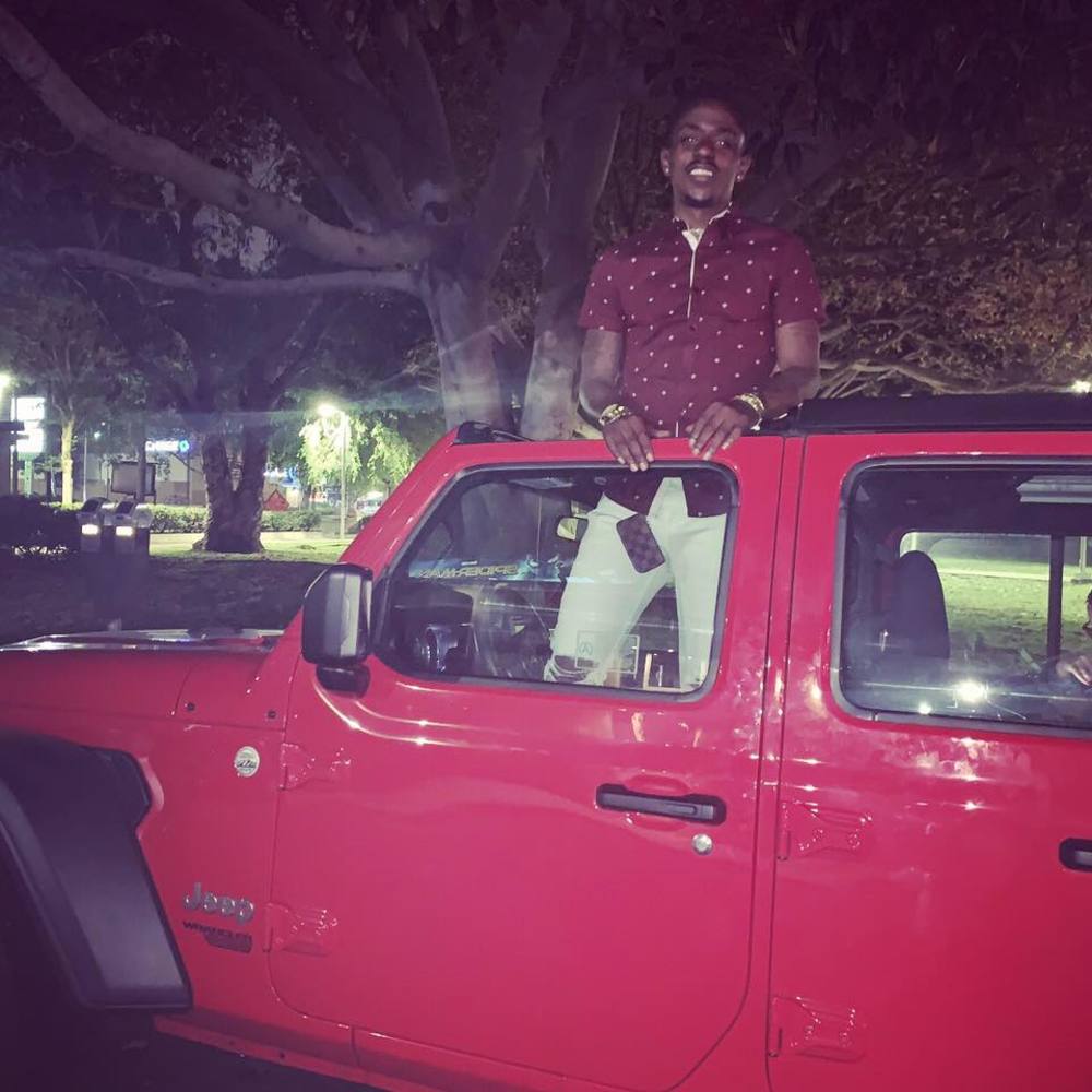 Meet your Posher, Robert